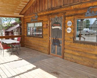 Chinook Cabins & Rv Park - South Fork - Binnenhof