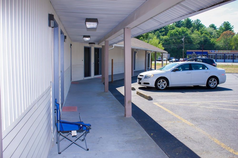 Travel inn - North Kingstown - Venkovní prostory