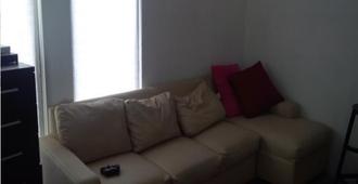 Hostal Ecoplaneta - Cancún - Living room