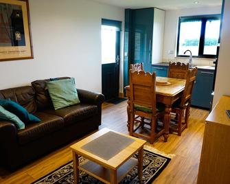 Old Repeater Station - Hexham - Living room