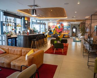 Holiday Inn London - Whitechapel By IHG - לונדון - בר
