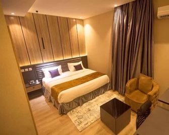 Gold Ice Hotel - Warri - Edificio