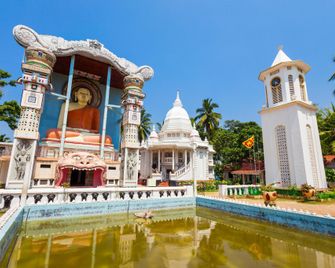 Ace Lagoon View Airport Hotel - Katunayake