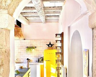 La Maison Du Trident En Camargue Piscine - Vauvert - Kitchen