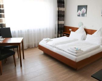 Hotel Linnert - Weiterstadt - Schlafzimmer