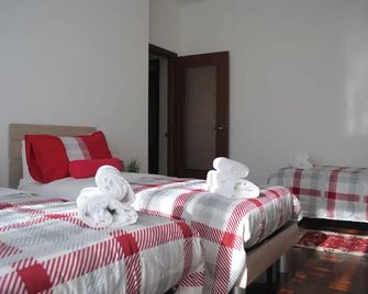 Bnbook-Costantino - Rho - Ložnice