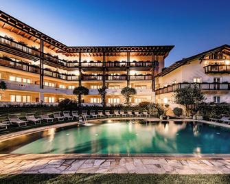 Hotel Saltauserhof - Merano - Pool