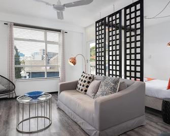 Eclectic Studio - Walk to Green Point's Best Cafes - Ciudad del Cabo - Sala de estar