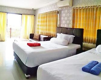 Jos & Hanny Homestay - Batu - Schlafzimmer
