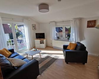 Apartment in the heart of Bad Nenndorf - Bad Nenndorf - Wohnzimmer