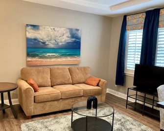 1 Br Apt, Free Wifi & Laundry, Baltimore Druid Hill Pk, Mondawmin Mall & Metro - Baltimore - Sala de estar