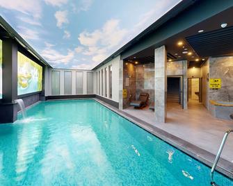 King City Hotel - Istanbul - Pool
