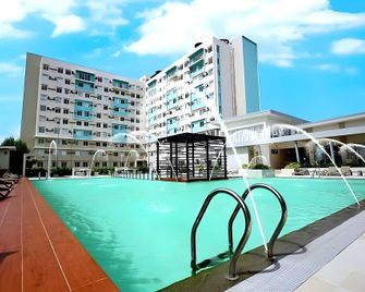 Dm Condo Rental - Dumaguete City - Zwembad