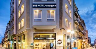 B&B Hotel Tarragona Centro Urbis - Tarragona - Building