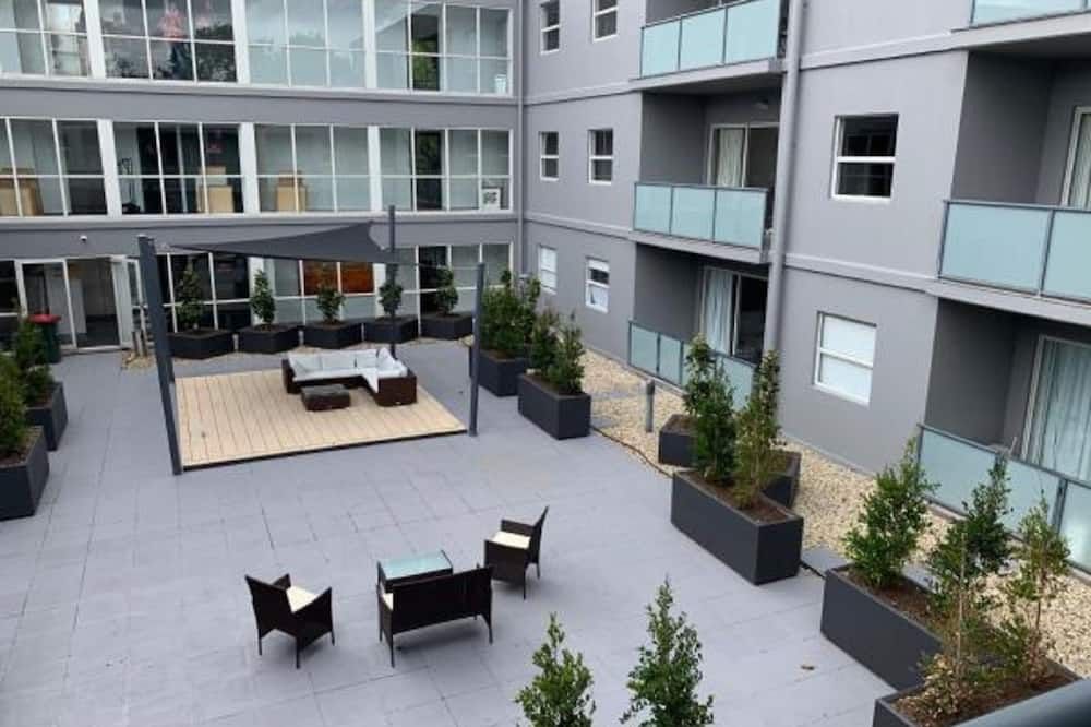Burwood Serviced Apartments - Burwood - Patio