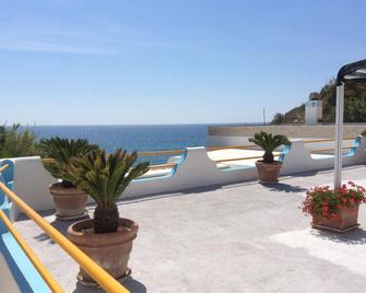 Hotel Cava Dell'Isola - Forio - Balcony