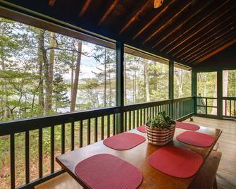Private Island with 2 Cottages on Kezar Lake! - Lovell - Balcony