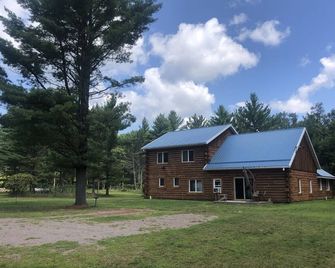 Powerhouse Cabin Black River falls Wisconsin - Black River Falls - Gebouw