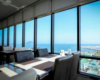 Eins Hotel - Seogwipo