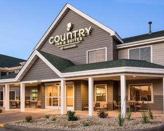 Country Inn & Suites by Radisson, Chippewa Falls - Chippewa Falls - Gebäude