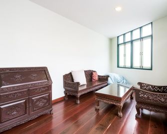 Baan Khun Nine At Wangdoem - בנגקוק - סלון