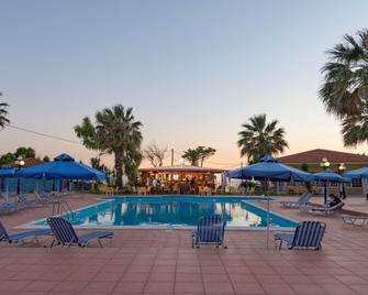 Ammes - Argostoli - Piscina