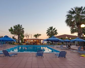 Ammes - Argostoli - Pool