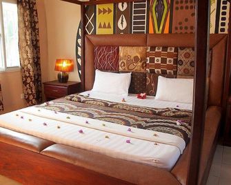 Bamboo Garden Hotel - Serrekunda - Bedroom