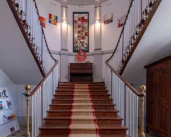 Château de Briançon, The Originals Relais - Corné - Stairs