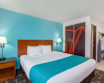Howard Johnson by Wyndham National City/San Diego South - National City - Schlafzimmer