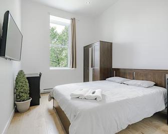 Dream Stay By Olympic Stadium & Botanical Garden - Montreal - Bedroom