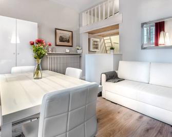 Golden Gate by Loft Apartments - Gdansk - Comedor