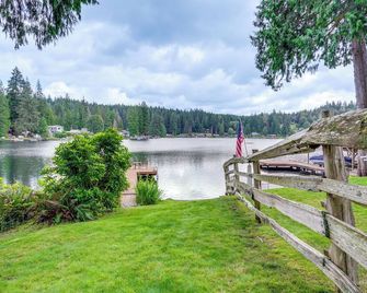 Lakefront Snohomish Home about 13 Mi to Historic Dtwn - Lake Stevens