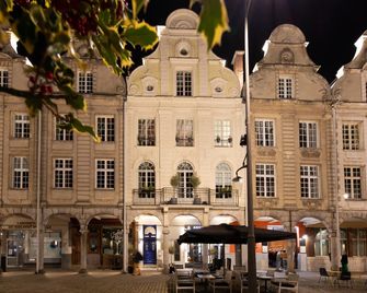 Grand Place Hôtel - Arras