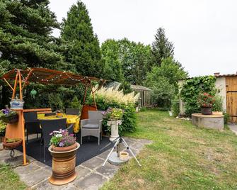 Ferienwohnung im Grünen - Bad Muskau - Innenhof