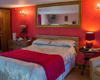 Pentre Riding Stables - Swansea - Bedroom