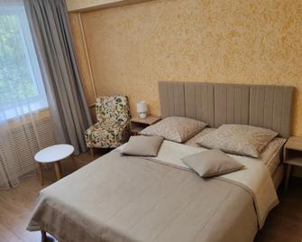 Lyuks Hotel - Kírov - Habitación