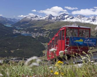 Romantik Hotel Muottas Muragl - Samedan - Gebäude