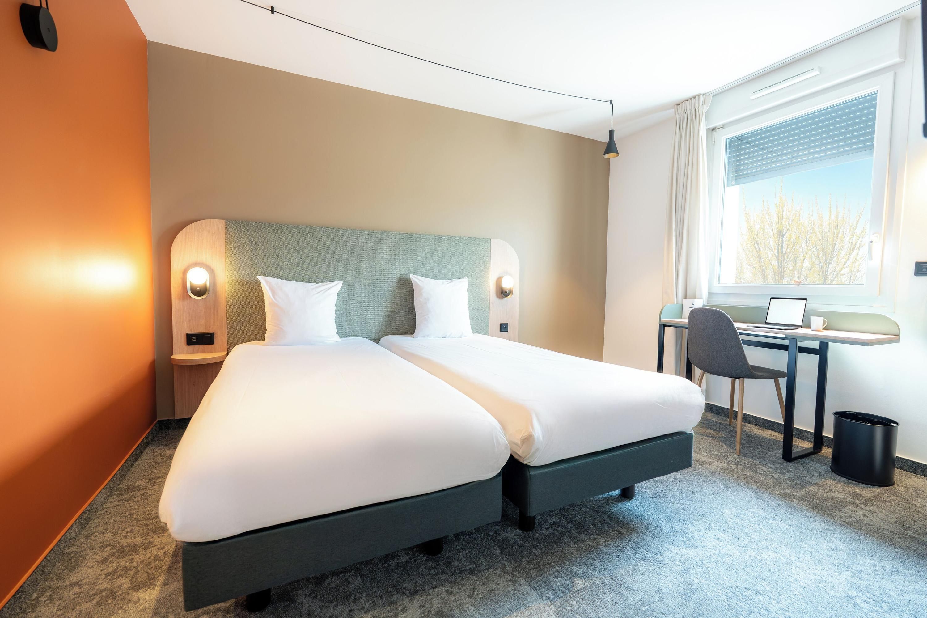 Hôtel Akena Reims Bezannes - Bezannes