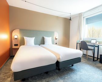 Hôtel Akena Reims Bezannes - Bezannes