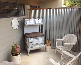 Private Apartment up in the Hills - Pomona - Patio