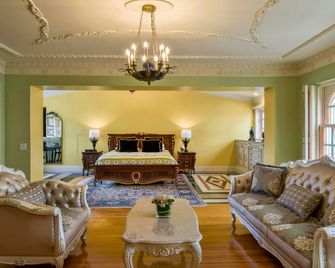 The Villa Casa Casuarina - Miami Beach - Bedroom