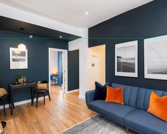 Crescent Apartments - Newport - Living room