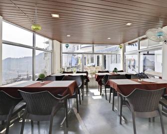 Treebo Mayur, Mall Road - Mussoorie - Restaurant