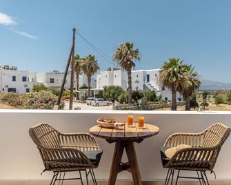 Perla Hotel - Agios Prokopios - ระเบียง