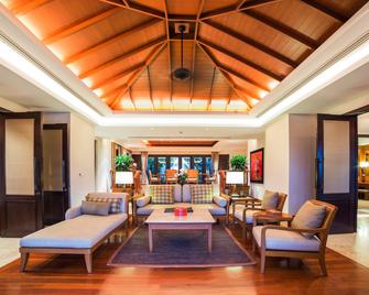 特瑞薩酒店 - 承塔萊 - 大廳