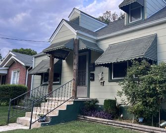 Bristol Short Stay for work, Nascar,Music, 1bdrm King size, Queen sleeper sofa. - Bristol (Tennessee) - Edificio