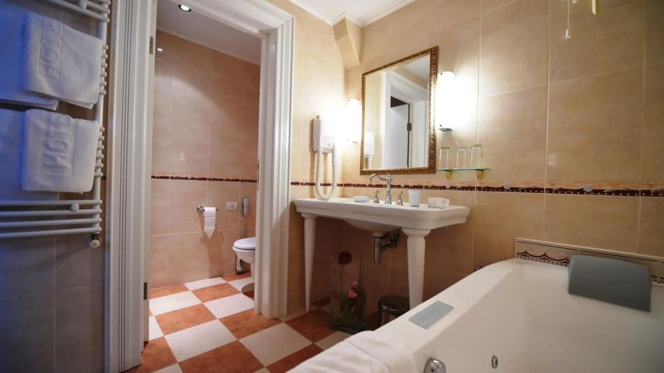 Garni Hotel Leopold I