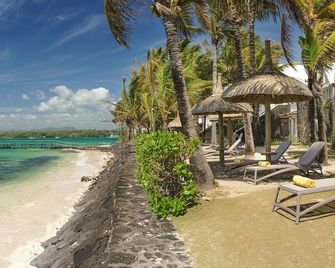 Tropical Attitude - Trou d'Eau Douce - Playa