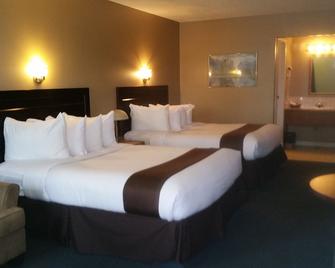 Chinook Country Inn - Sundre - Bedroom